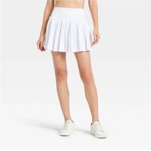 NWT All in Motion White High Rise Pleated Women's Skort- Size M